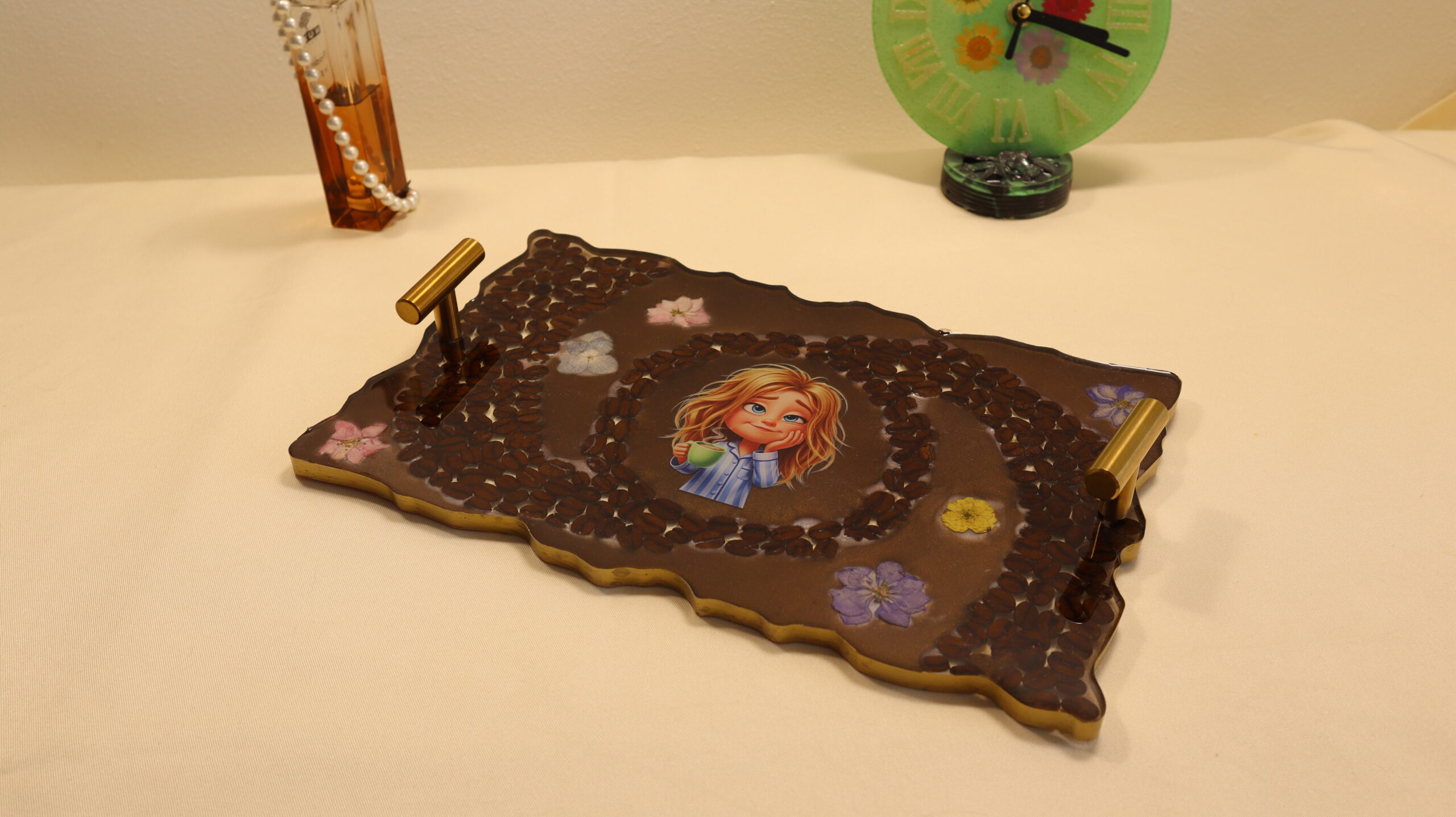 Minimalist Epoxy Resin Serving Tray – Handmade Decorative Coffee Table Tray