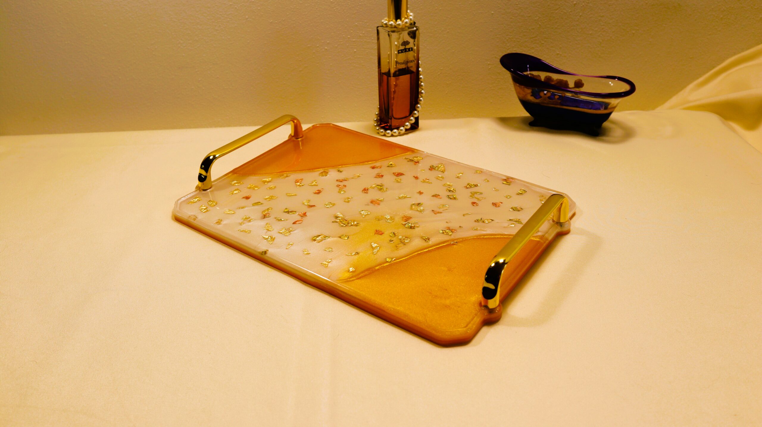 Honey Gold Epoxy Resin Serving Tray – Handmade Decorative Coffee Table Tray