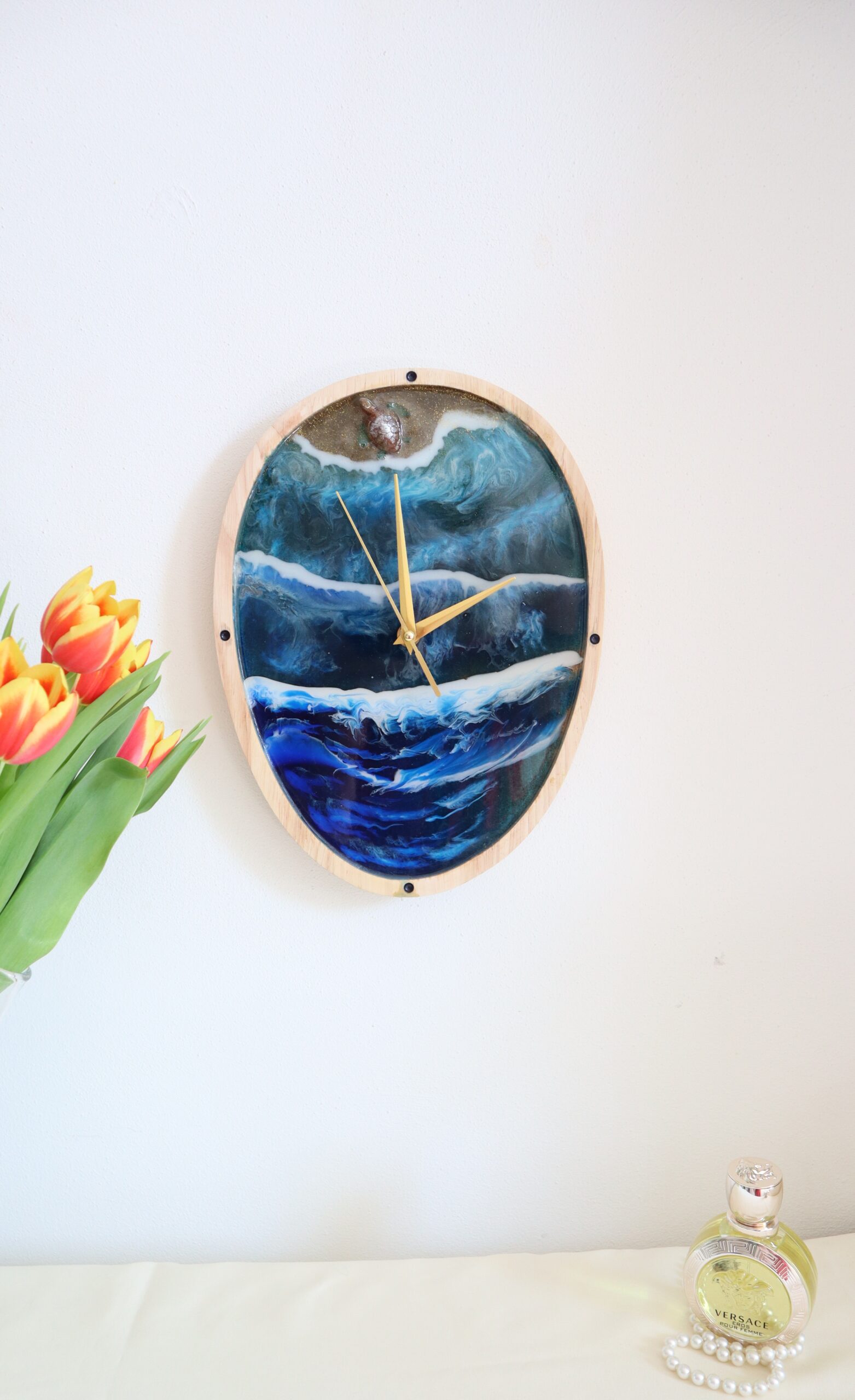 Ocean Wave Epoxy Resin Wall Clock – Handmade Wood Resin Coastal Decor