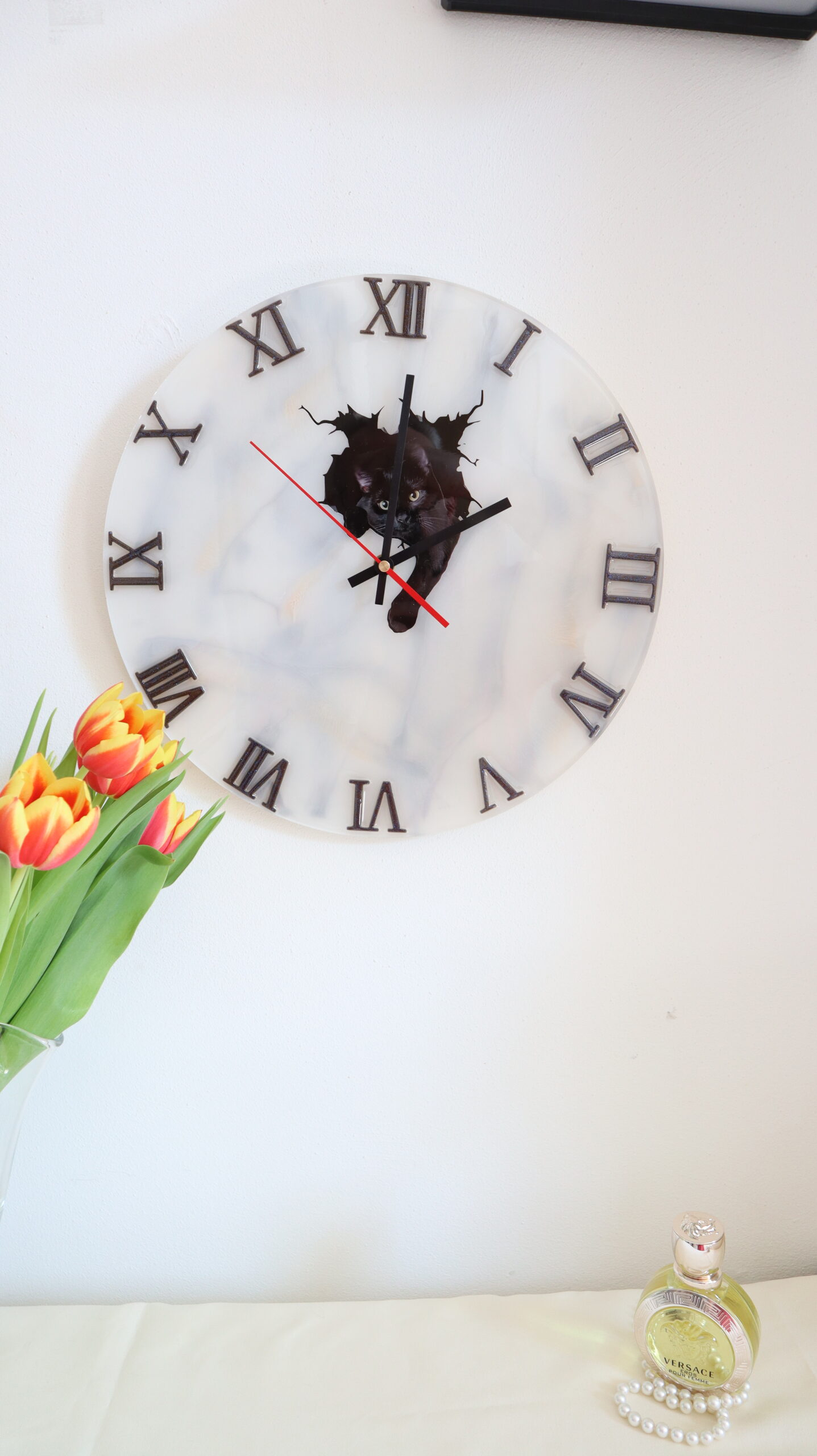 Black Cat Epoxy Resin Wall Clock - Handmade Wood Resin Decorative Clock - Image 4