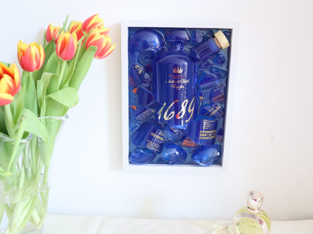 Gin-Inspired Epoxy Resin Wall Art - Handmade Abstract Bar Decor