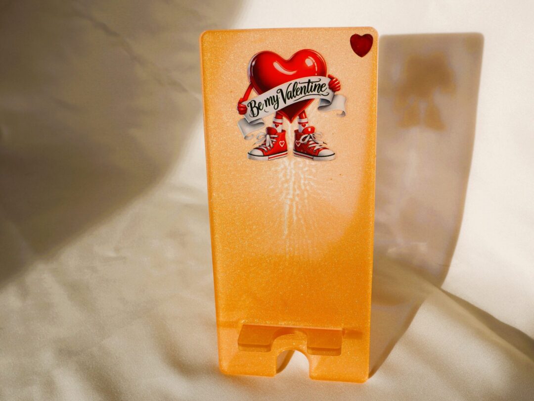 Valentine Heart Epoxy Resin Phone Holder - Handmade Smartphone Desk Stand