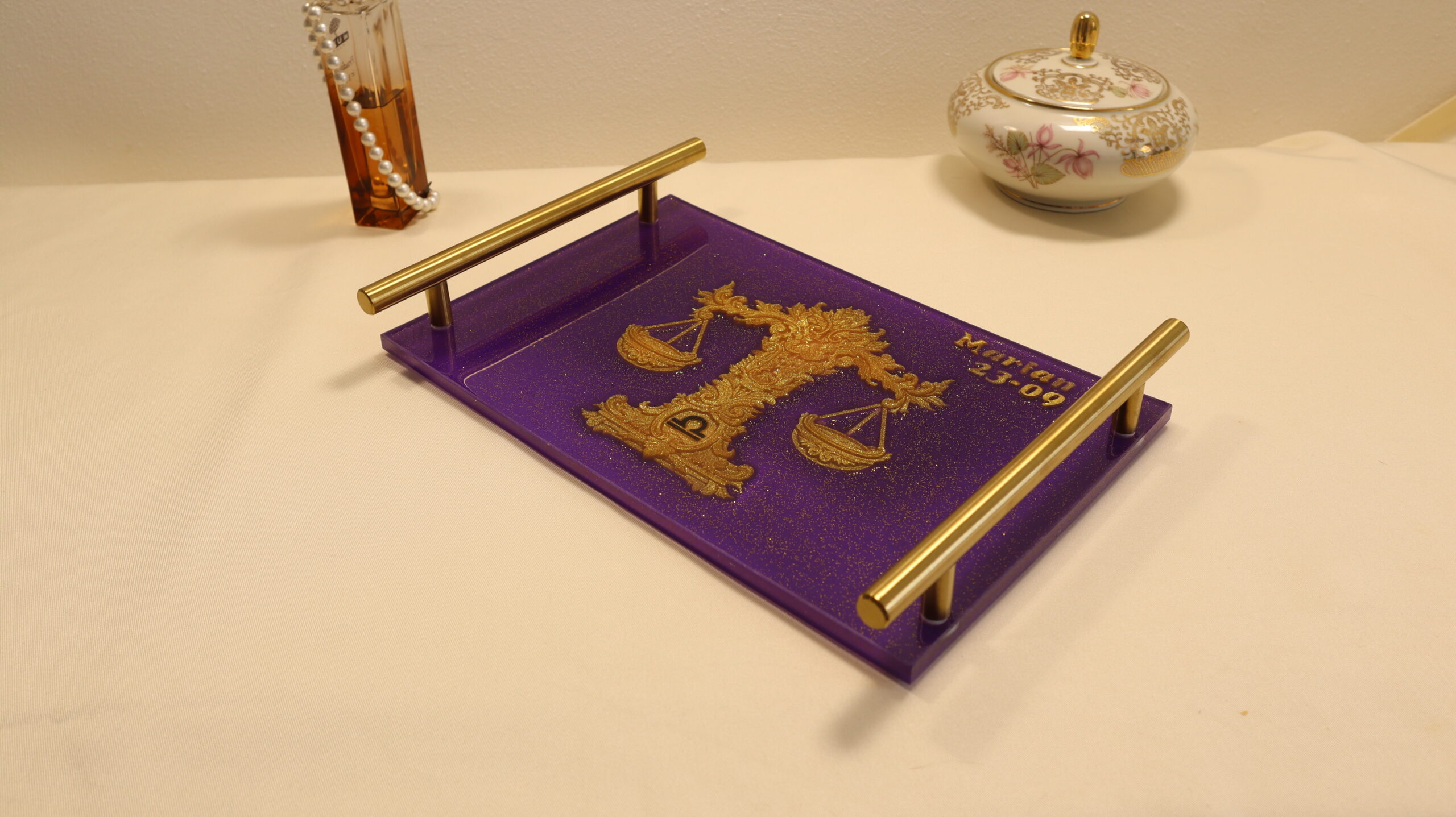 Libra Epoxy Resin Serving Tray – Handmade Zodiac Decorative Coffee Table Tray