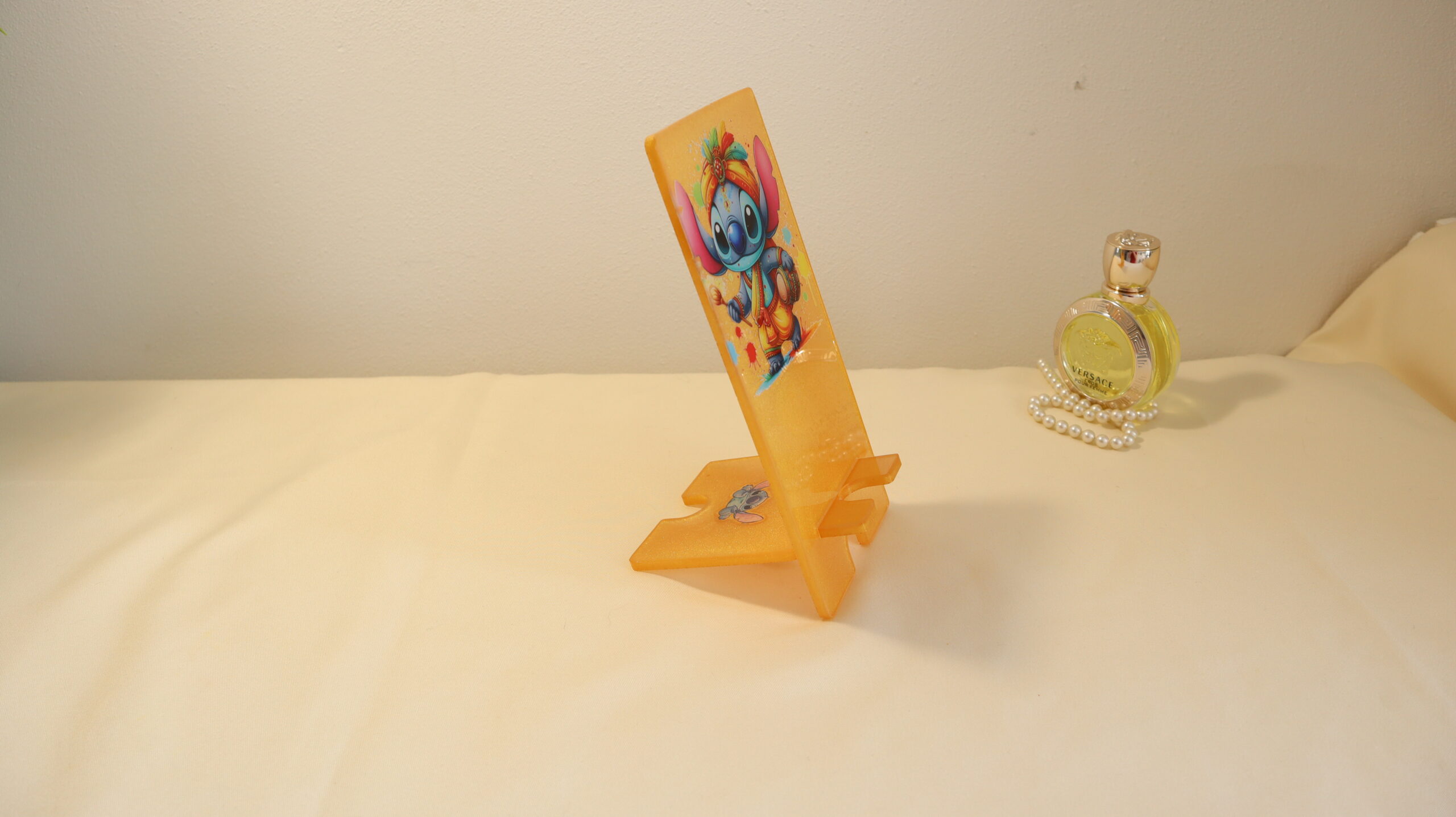 Stitch Phone Stand for Kids – Handmade Epoxy Resin Smartphone Holder