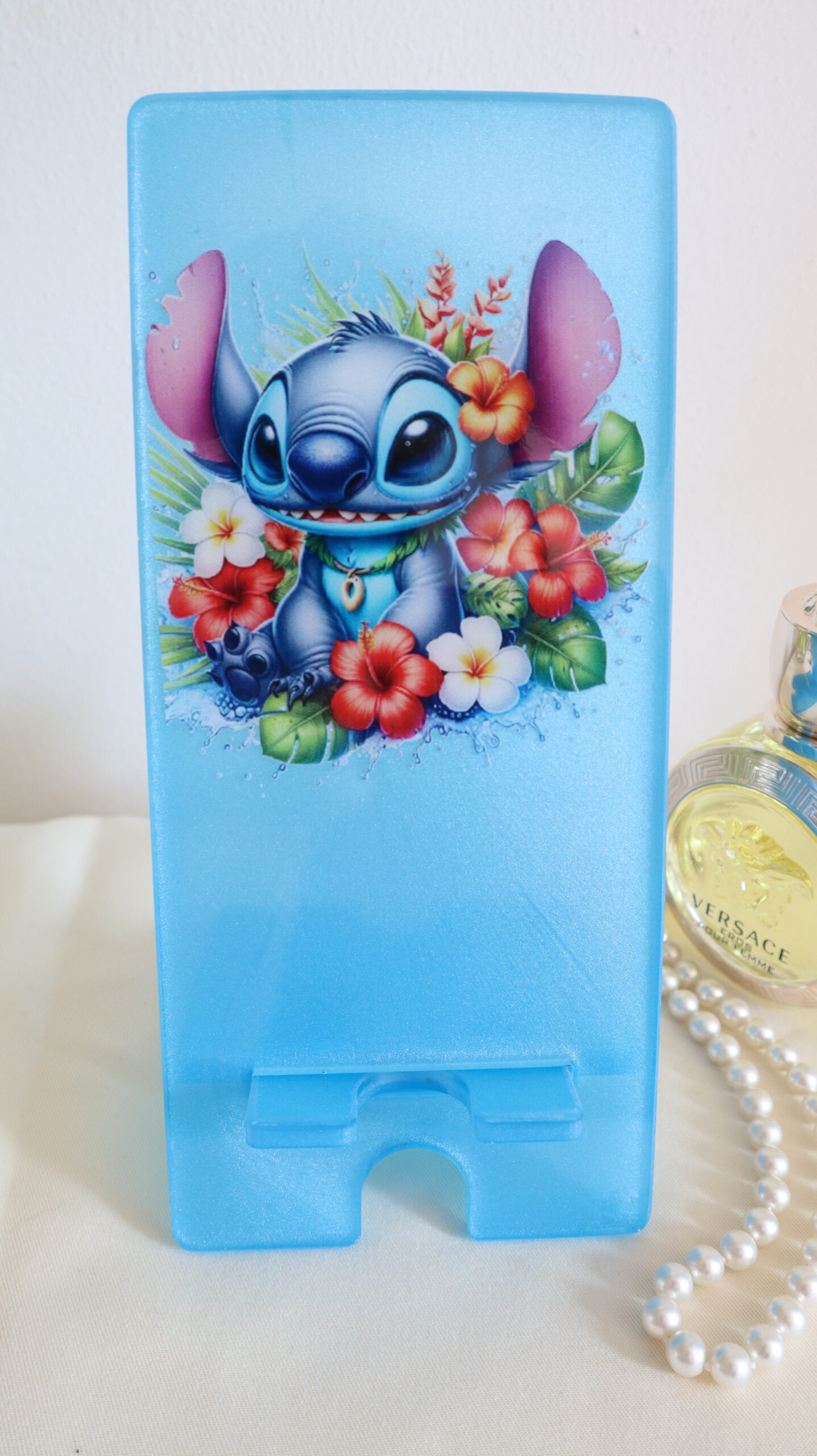 Stitch Epoxy Resin Phone Holder for Kids - Handmade Smartphone Desk Stand - Image 3